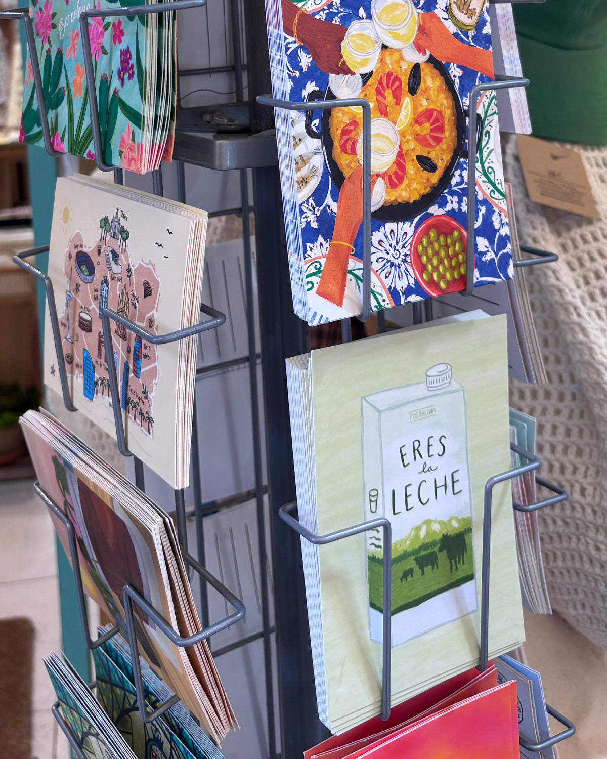 Barcelona Postcard | Eres la leche